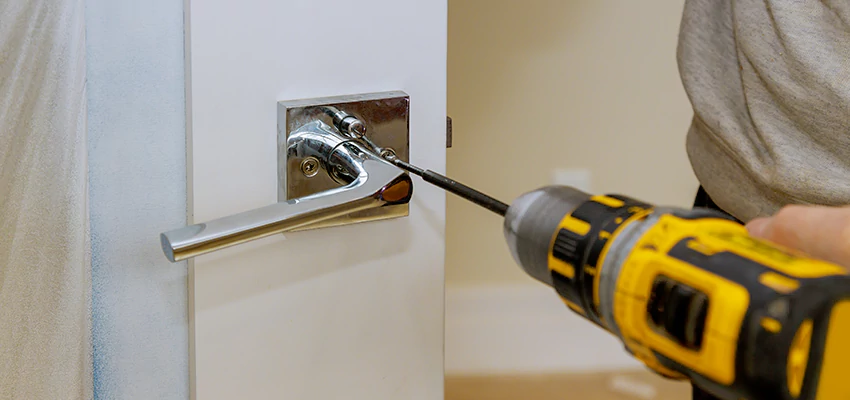After-hours Locksmith  For Lock Troubleshooting in Santa Monica, California
