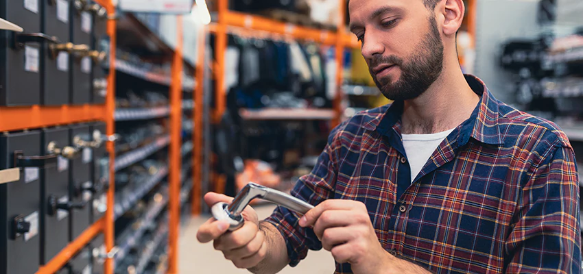 Locksmith For Retail Stores Lockout Services in Santa Monica, California